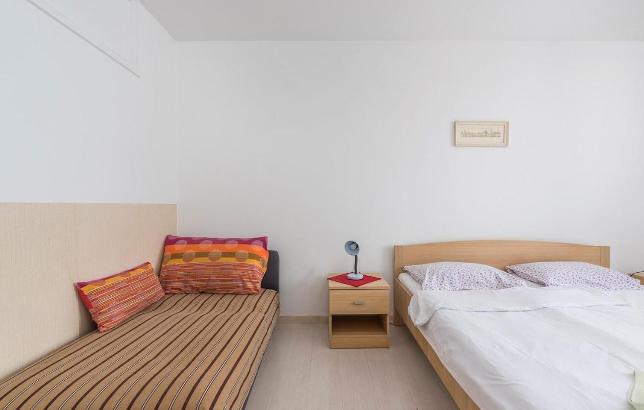 Peskera Apartments Tomicic 포레치 외부 사진